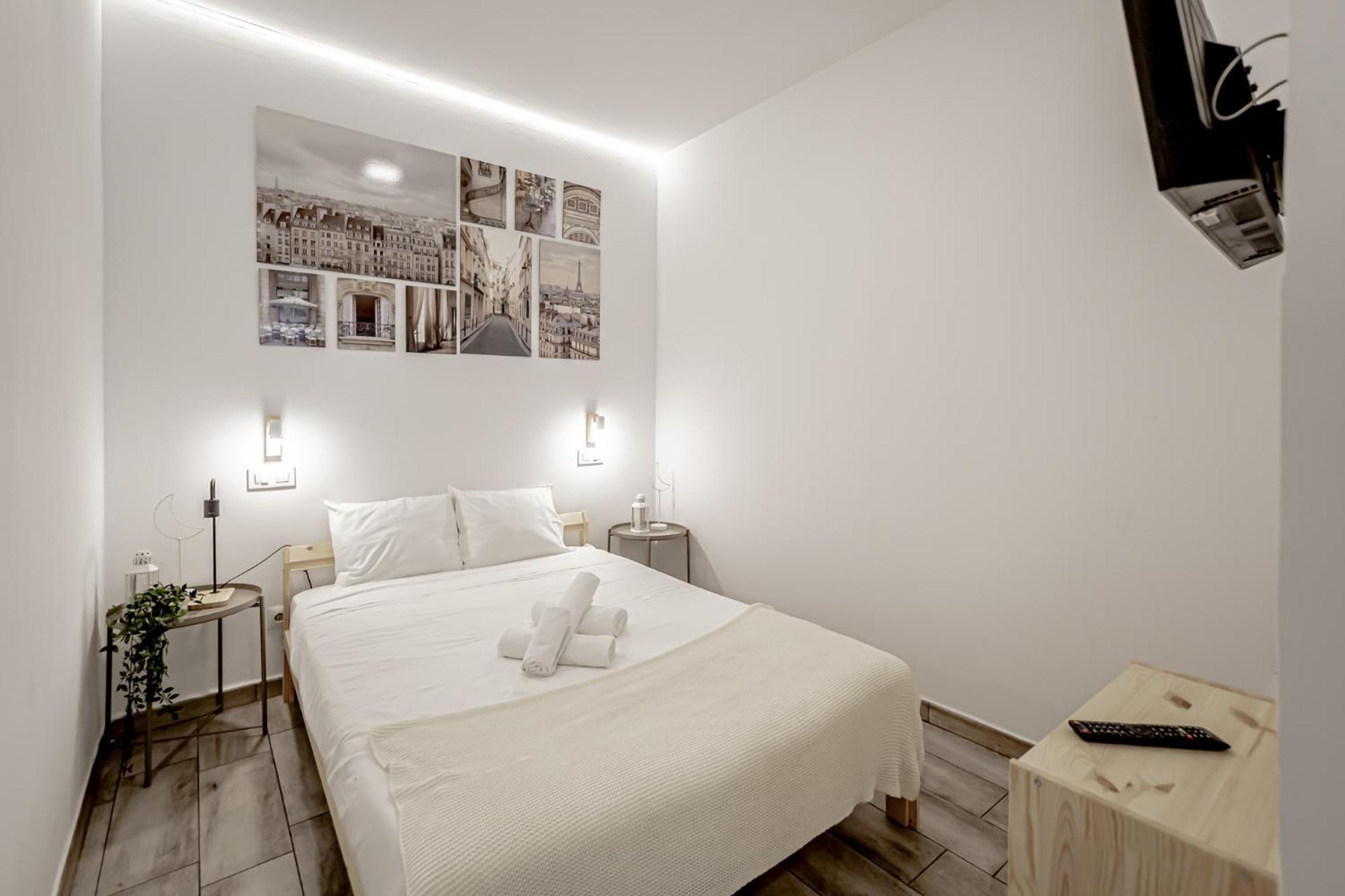 Apartamentos Tetuan Madrid Exterior photo